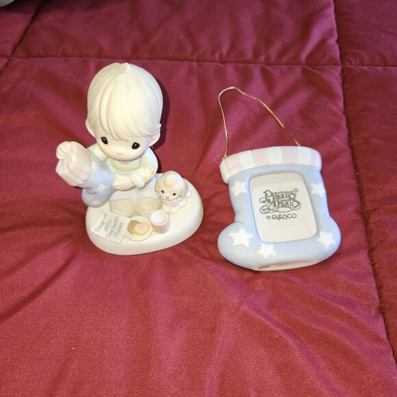 Precious Moments There's No Place Like Home For Christmas 2 Pc Set 2005 READ - Picture 2 of 5